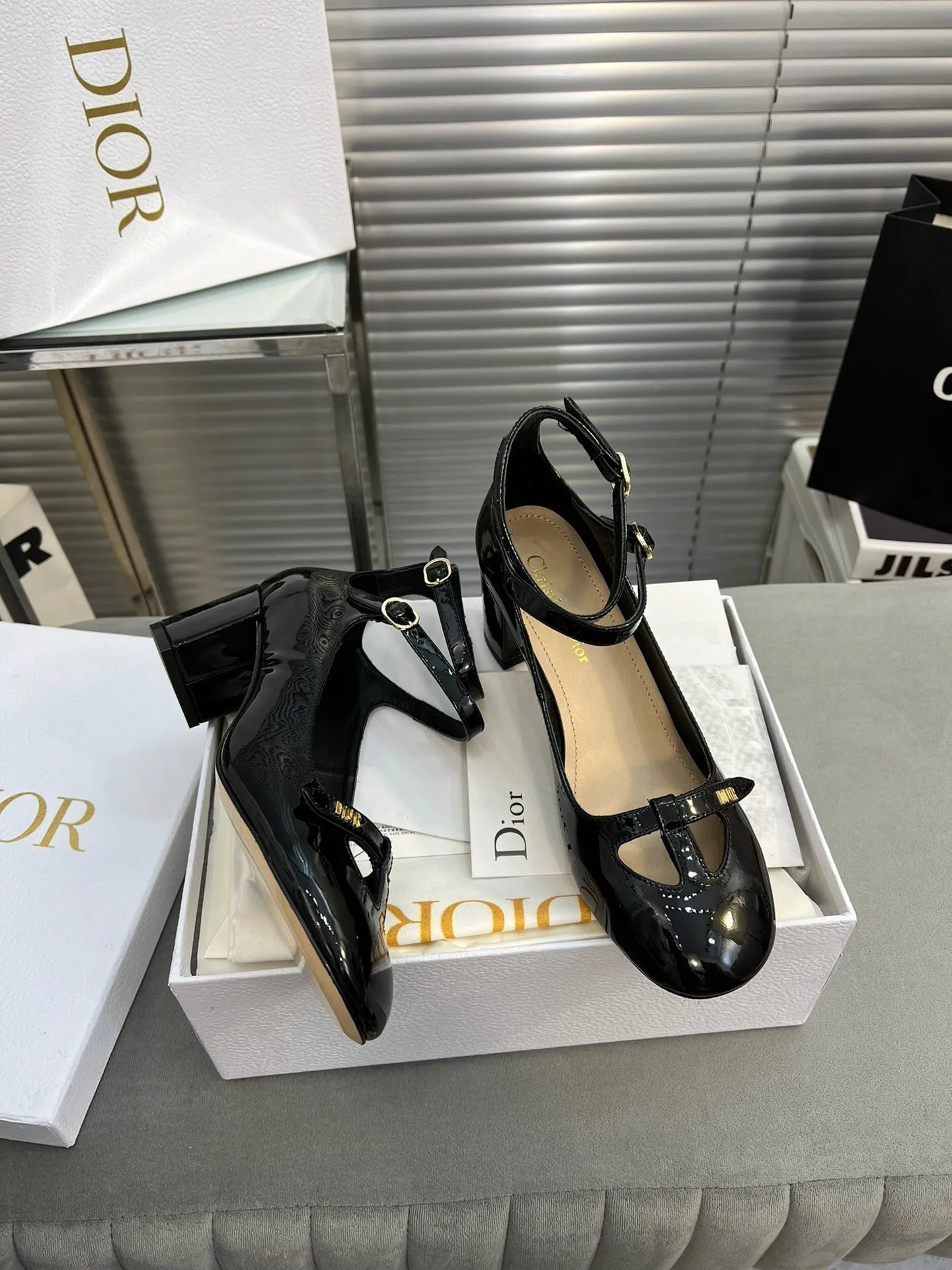 High Quality DIR HIGH HEELS 077