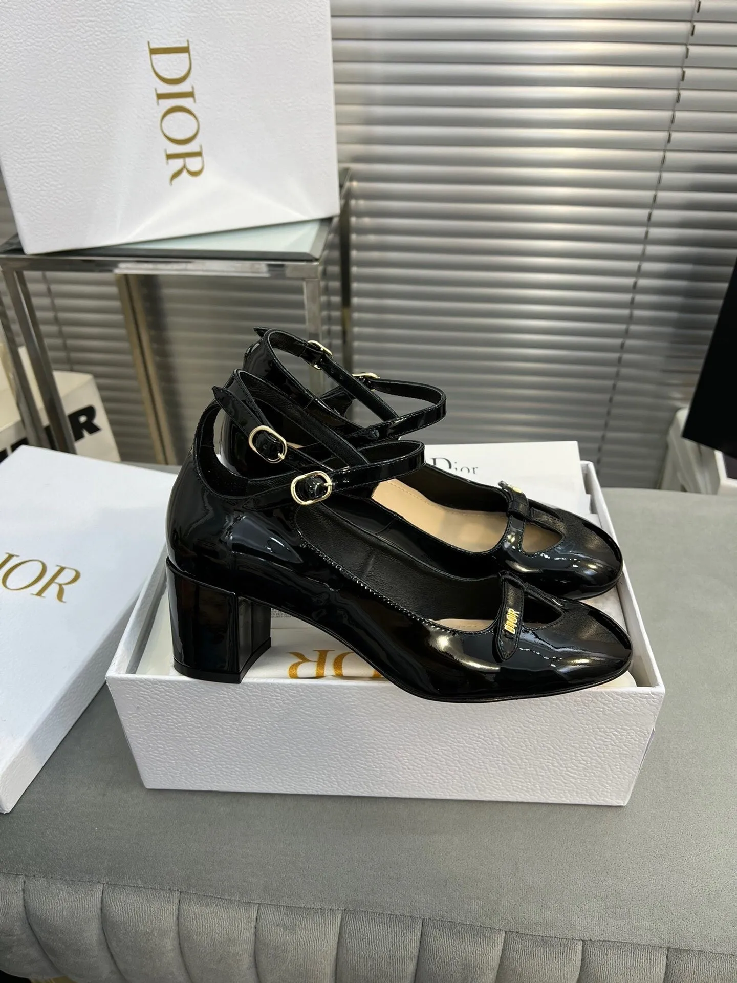 High Quality DIR HIGH HEELS 077
